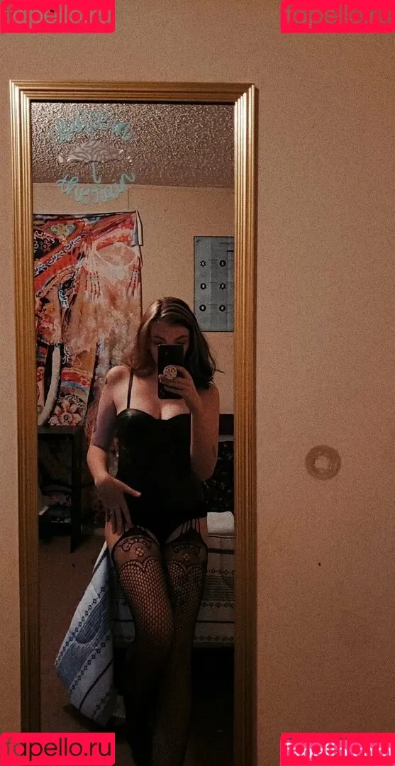 honey-girl Onlyfans Photo Gallery 