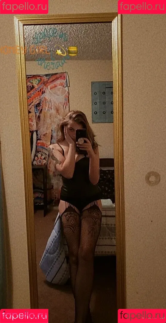 honey-girl Onlyfans Photo Gallery 