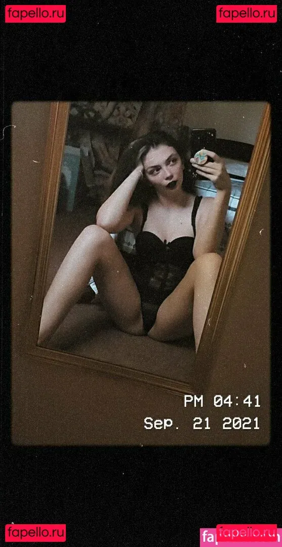 honey-girl Onlyfans Photo Gallery 