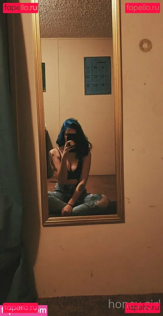 honey-girl Onlyfans Photo Gallery 