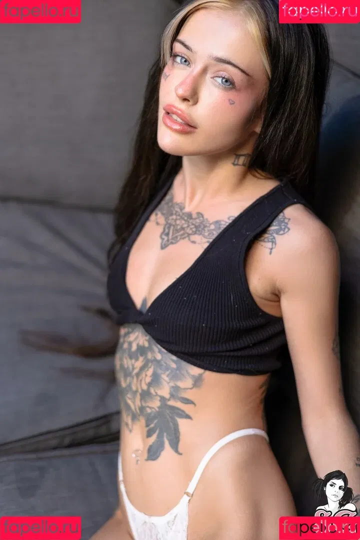 Minzi Wild Onlyfans Photo Gallery 