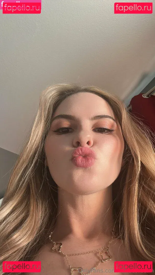 Reneesrealm Onlyfans Photo Gallery 