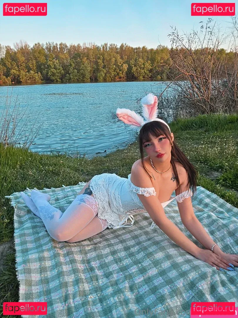 averymia Onlyfans Photo Gallery 