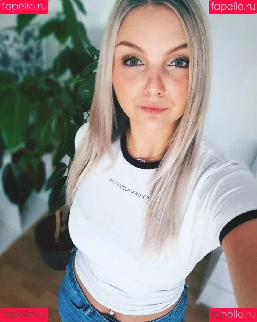 caro_703 Onlyfans Photo Gallery 