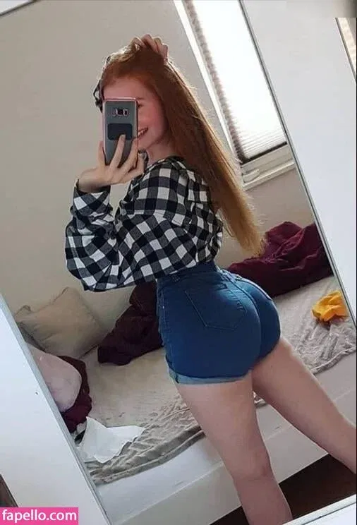 Redbaddy/Redyzzel Onlyfans Photo Gallery 