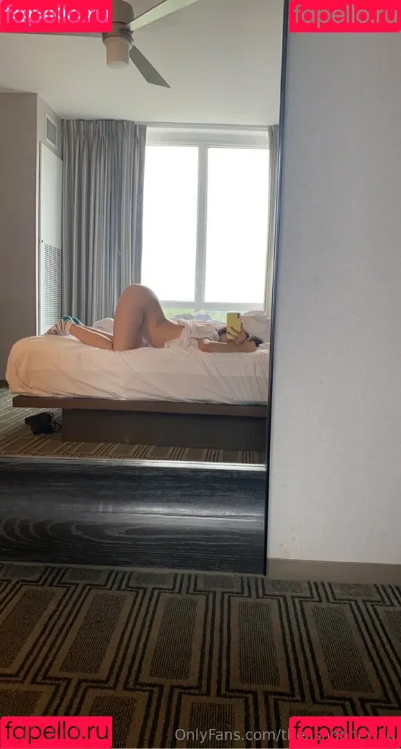 theashgonewild Onlyfans Photo Gallery 