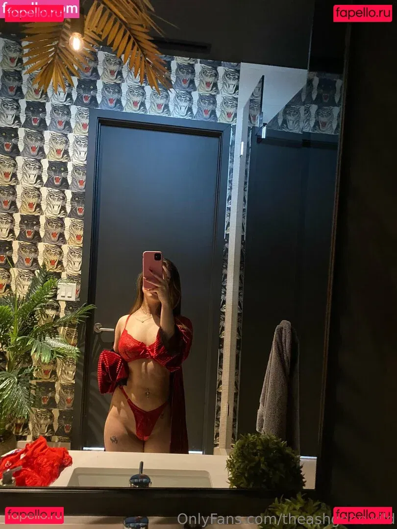 theashgonewild Onlyfans Photo Gallery 