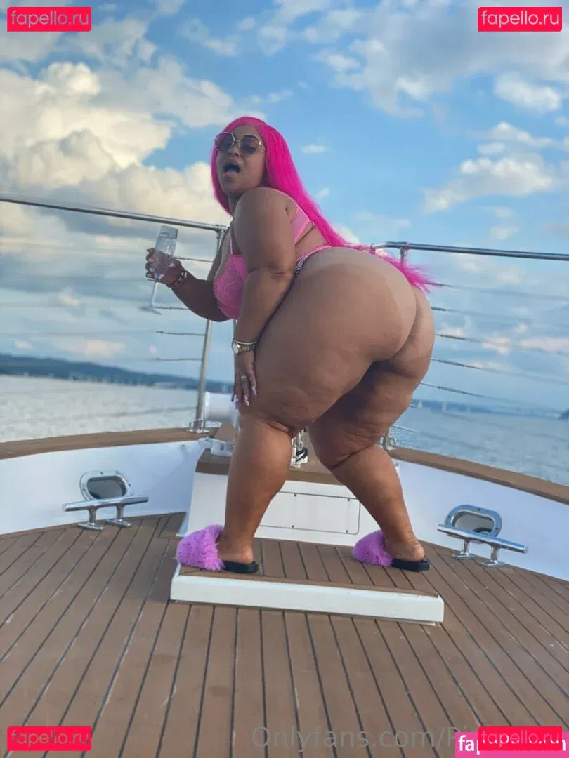 teampinky Onlyfans Photo Gallery 