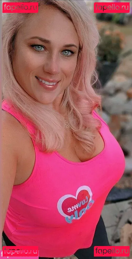 irishswedishfish Onlyfans Photo Gallery 