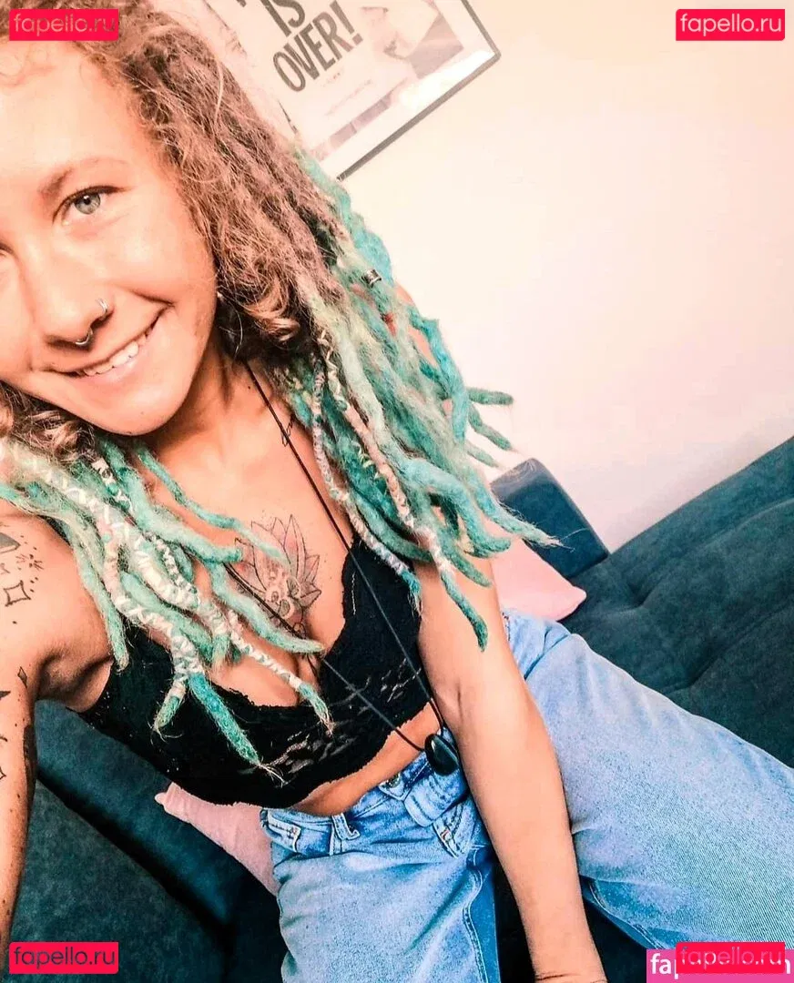 Luna Tinkerbell Onlyfans Photo Gallery 