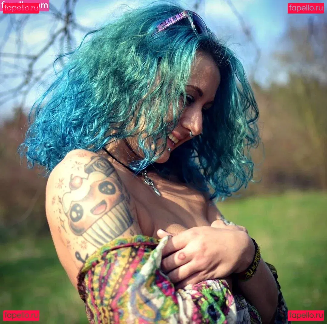 Luna Tinkerbell Onlyfans Photo Gallery 