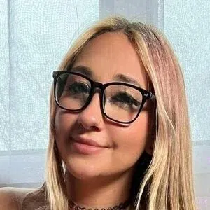 itsmomosweeterthansweet Onlyfans Photo Gallery 