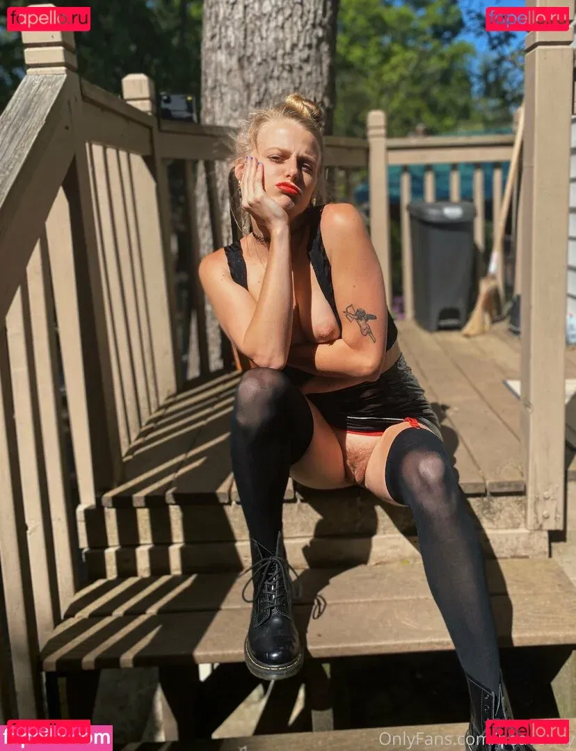 Heavemlysworld Onlyfans Photo Gallery 