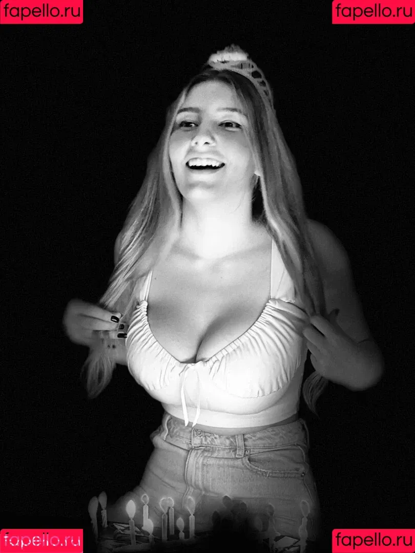 Sara O'Sullivan Onlyfans Photo Gallery 