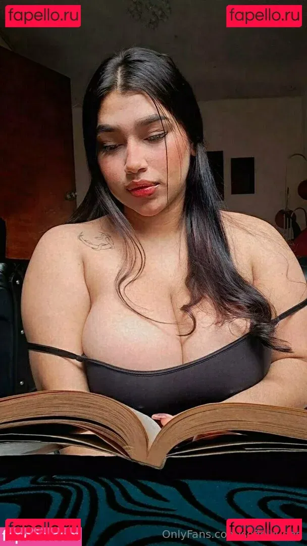 sofie_juggs Onlyfans Photo Gallery 