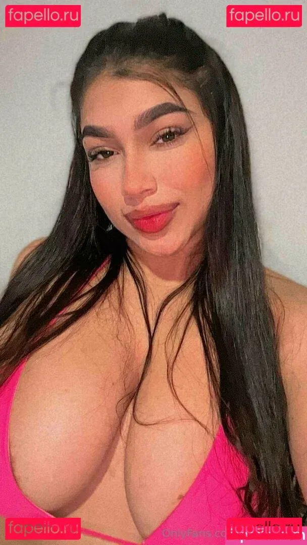 sofie_juggs Onlyfans Photo Gallery 