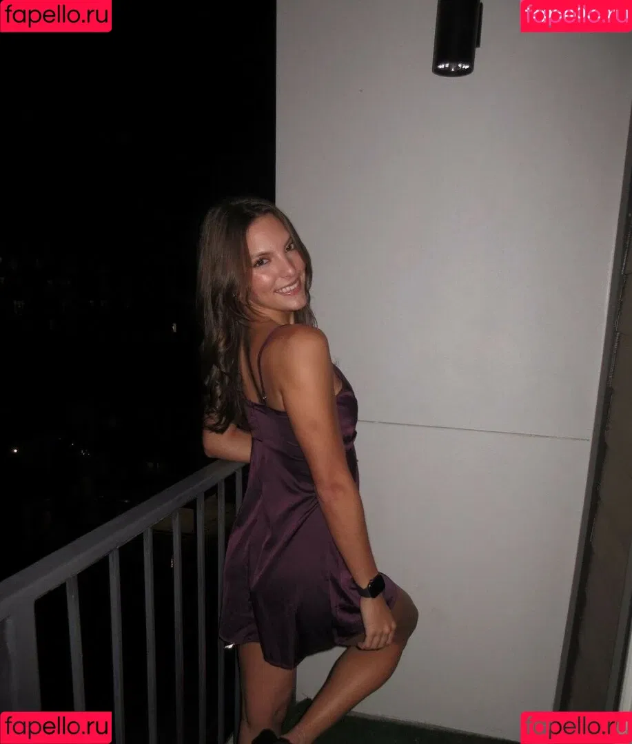 Jackie Aron Onlyfans Photo Gallery 