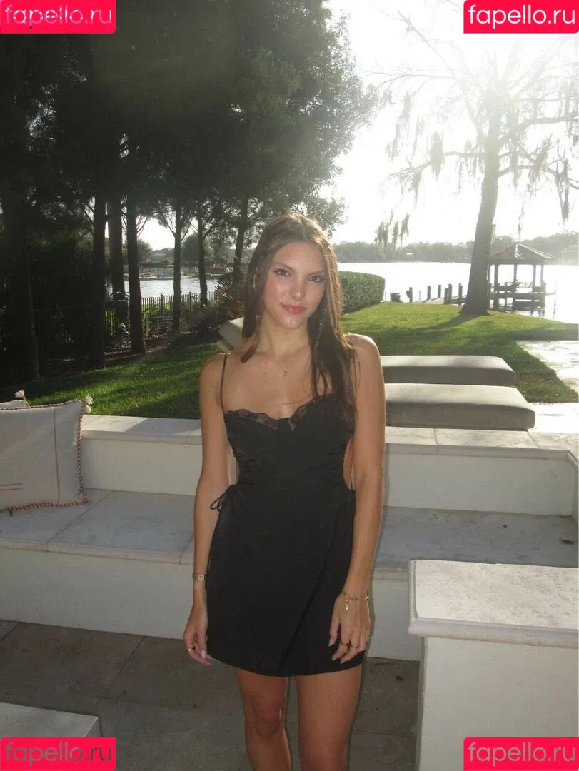 Jackie Aron Onlyfans Photo Gallery 