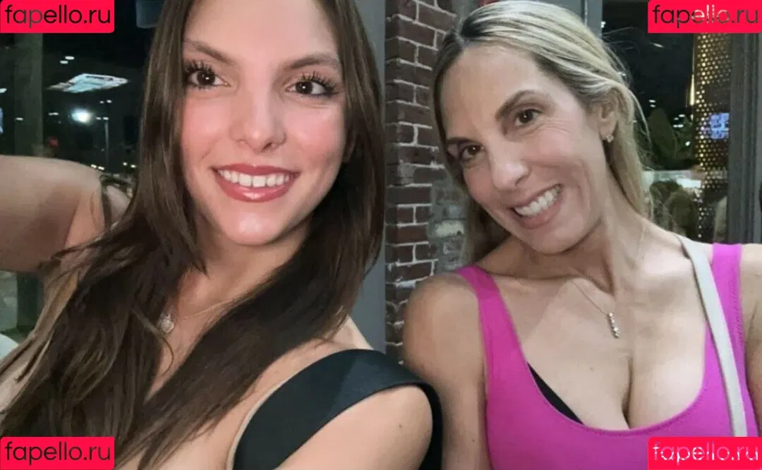 Jackie Aron Onlyfans Photo Gallery 