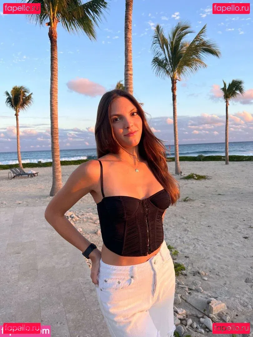 Jackie Aron Onlyfans Photo Gallery 