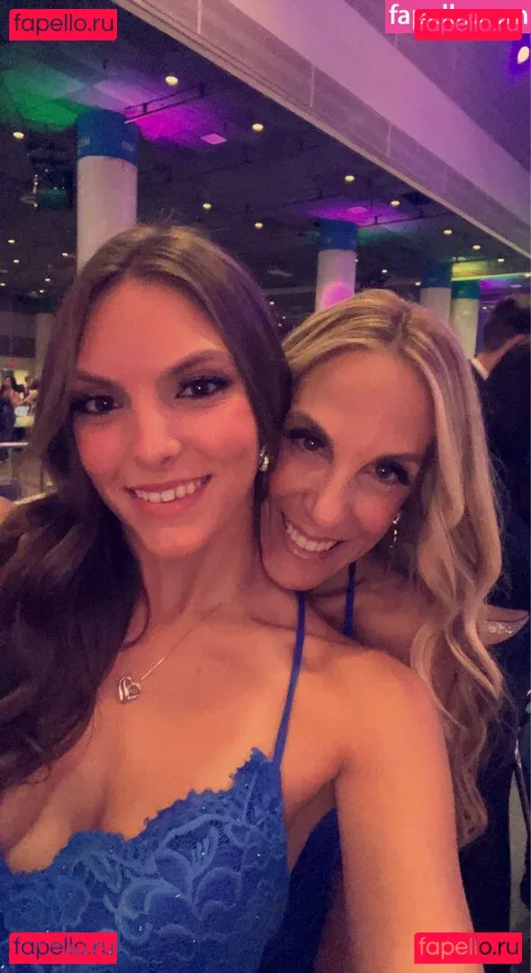 Jackie Aron Onlyfans Photo Gallery 