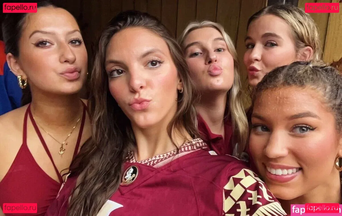 Jackie Aron Onlyfans Photo Gallery 