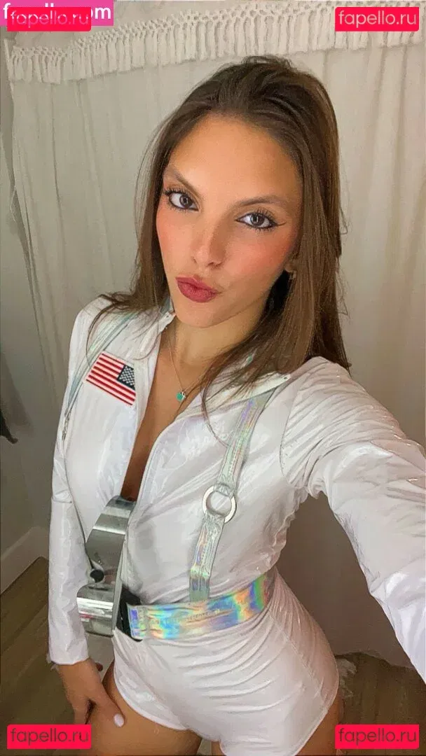 Jackie Aron Onlyfans Photo Gallery 