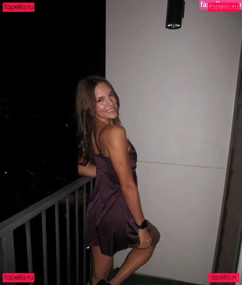 Jackie Aron Onlyfans Photo Gallery 