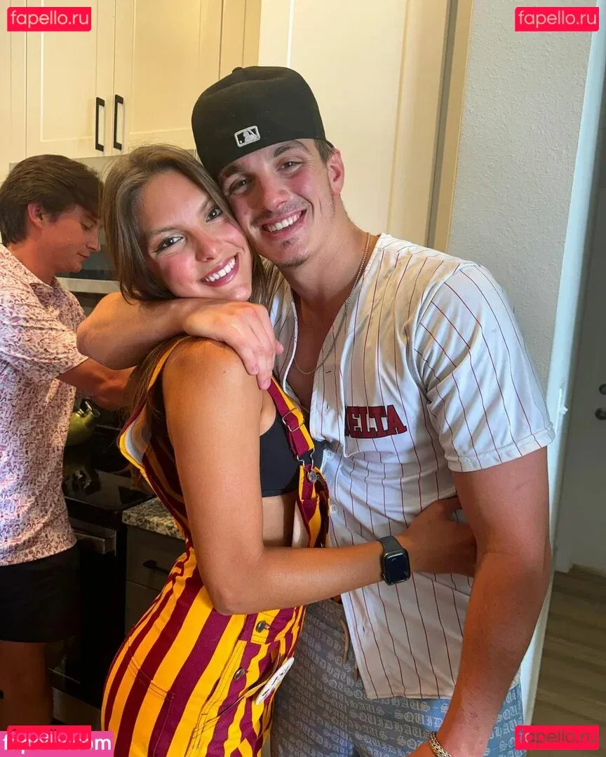 Jackie Aron Onlyfans Photo Gallery 