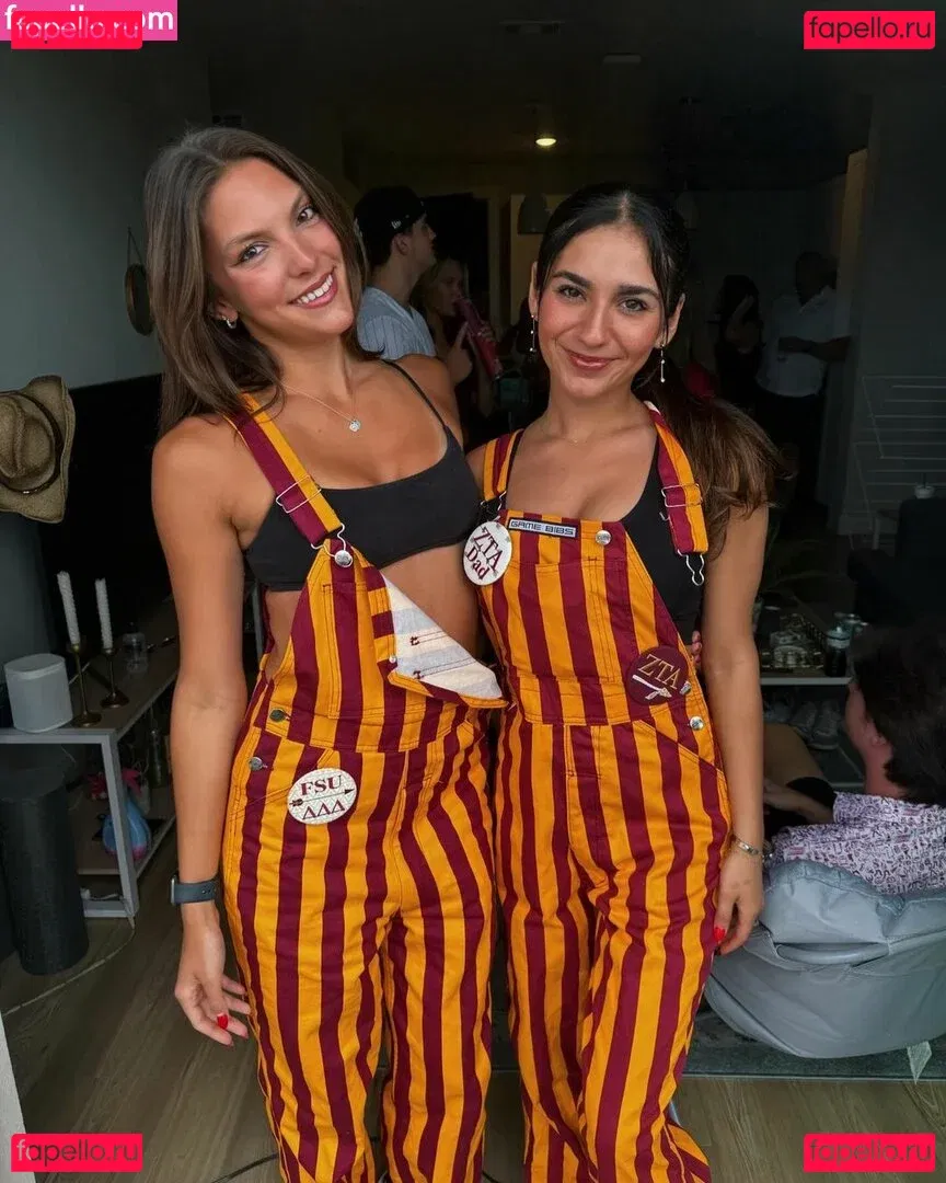 Jackie Aron Onlyfans Photo Gallery 