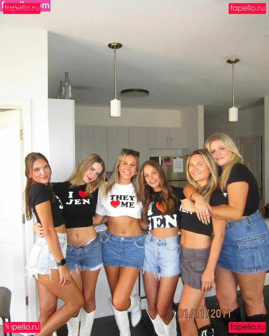 Jackie Aron Onlyfans Photo Gallery 