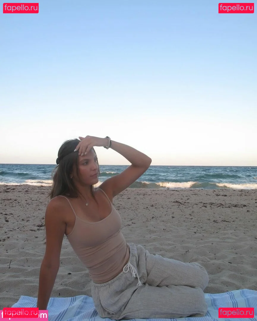 Jackie Aron Onlyfans Photo Gallery 