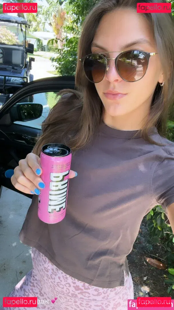 Jackie Aron Onlyfans Photo Gallery 