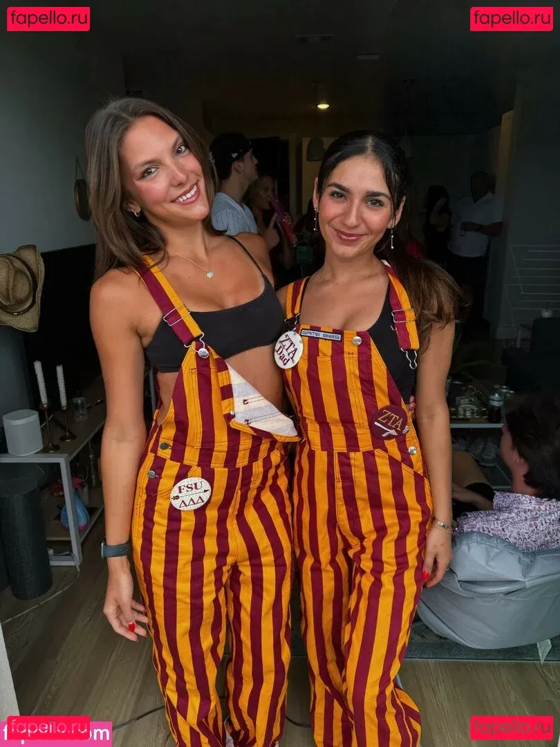 Jackie Aron Onlyfans Photo Gallery 