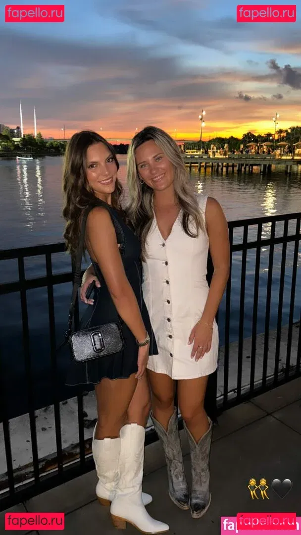 Jackie Aron Onlyfans Photo Gallery 