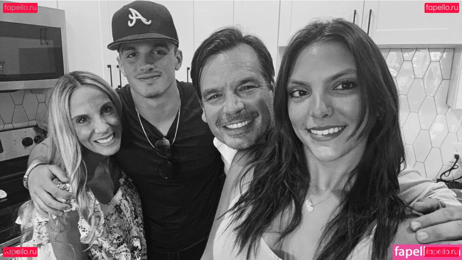 Jackie Aron Onlyfans Photo Gallery 