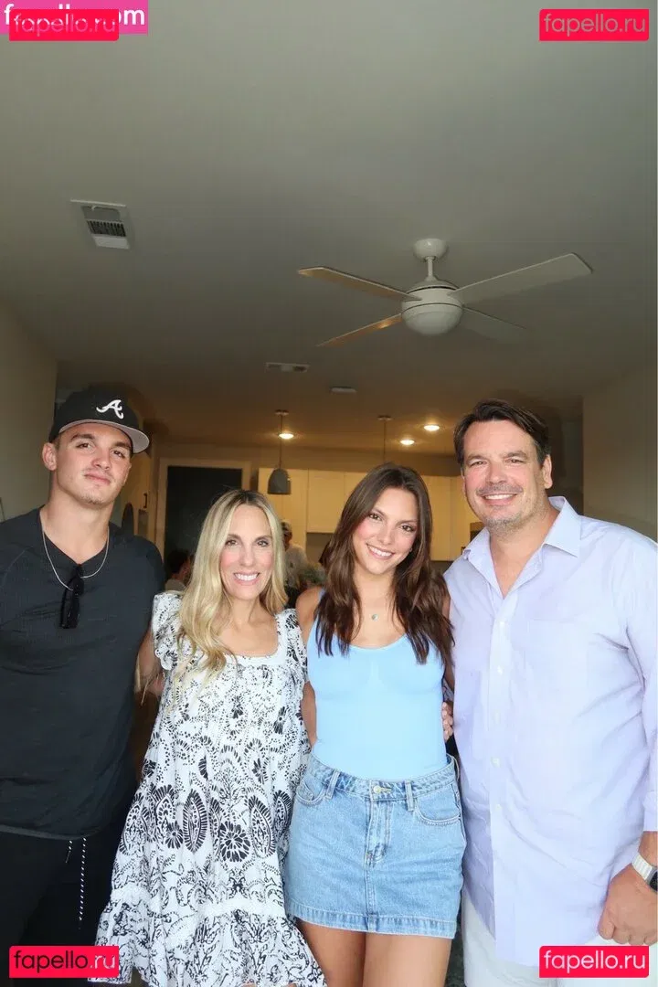 Jackie Aron Onlyfans Photo Gallery 