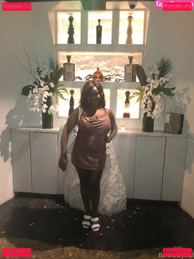 barbiecrystal Onlyfans Photo Gallery 