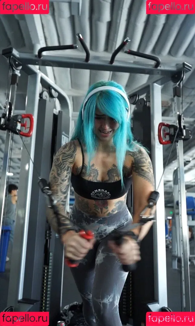 strongwaifu Onlyfans Photo Gallery 