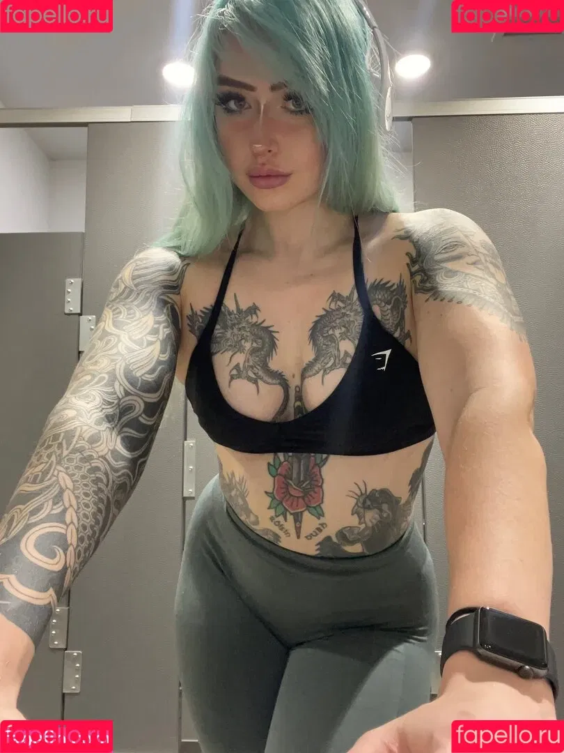 strongwaifu Onlyfans Photo Gallery 