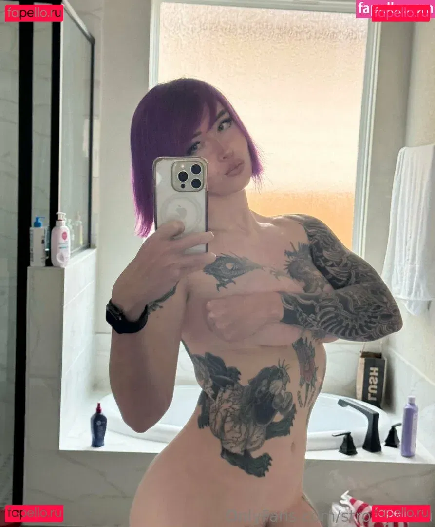 strongwaifu Onlyfans Photo Gallery 