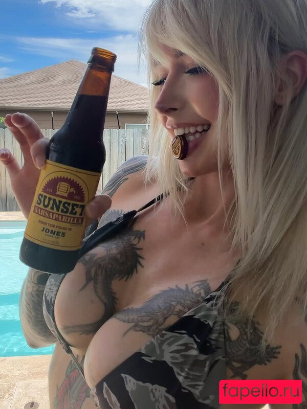 strongwaifu Nude Onlyfans Photo 13