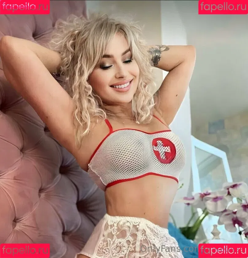 yankisss Onlyfans Photo Gallery 