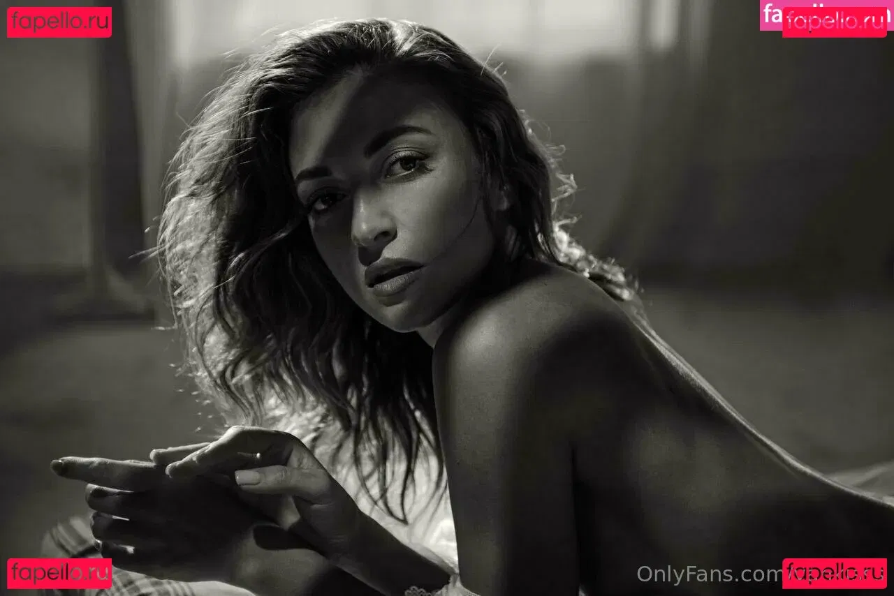 yankisss Onlyfans Photo Gallery 