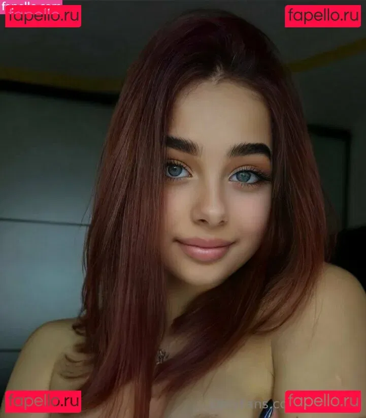 yankisss Onlyfans Photo Gallery 