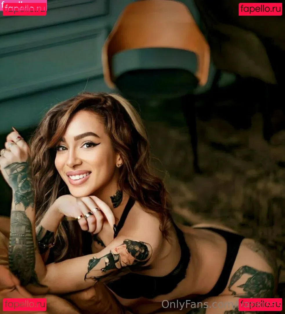 yankisss Onlyfans Photo Gallery 