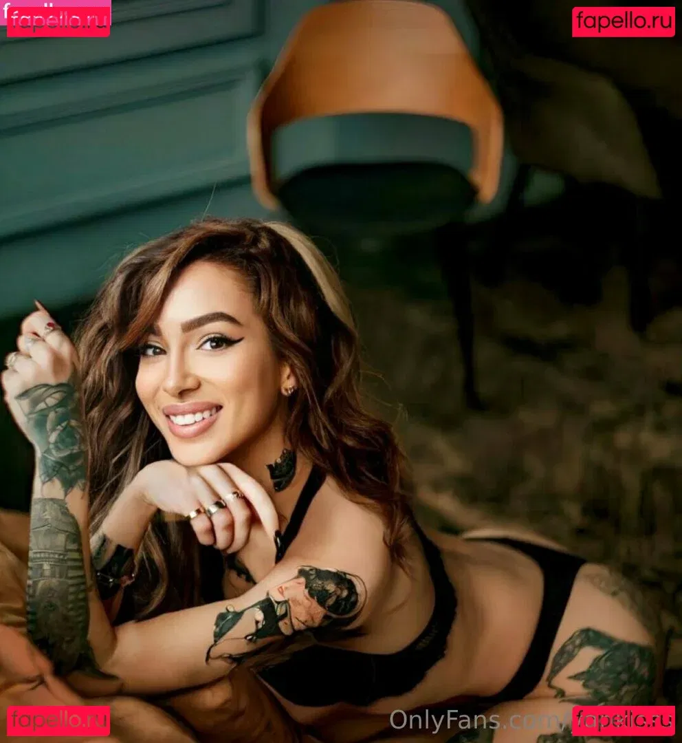 yankisss Onlyfans Photo Gallery 