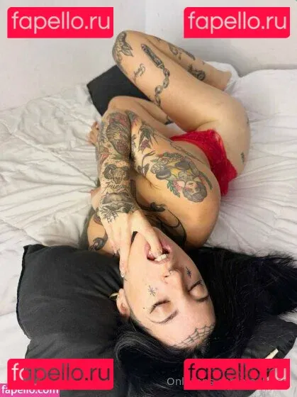 yankisss Onlyfans Photo Gallery 