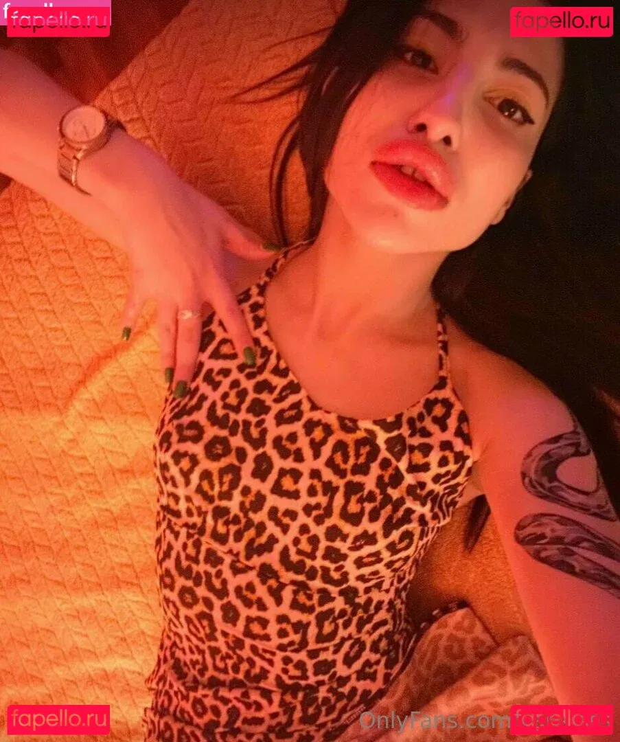 yankisss Onlyfans Photo Gallery 