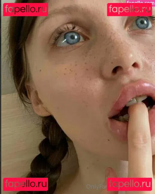 yankisss Onlyfans Photo Gallery 